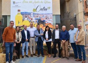 Cabañero subraya la importancia de las ferias agroalimentarias para poner en valor los productos locales de nuestro territorio, generar empleo y fijar población