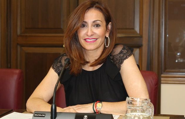 Rosa González exige la “dimisión” del concejal de Sostenibilidad por mentir y por el capricho del alcalde en la elección del pavimento de la calle Ancha”