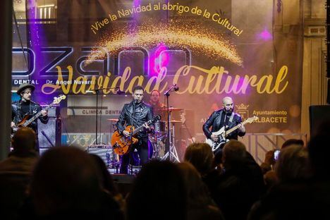 El concierto 'Rock & Roll Christmas' da el pistoletazo de salida a la amplia programación de la Navidad Cultural de Albacete