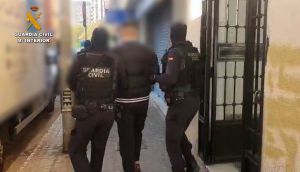 Sucesos.- Detenidas diez personas por robos, tráfico de drogas y extorsión por Internet en Albacete y varias provincias
