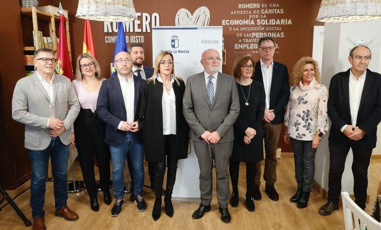 El Gobierno de Castilla-La Mancha ha reducido el desempleo en un 37,7 por ciento desde 2015 con 16.500 personas menos en paro en la provincia de Albacete