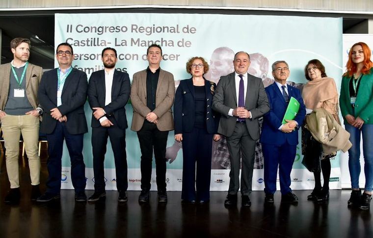 El alcalde resalta la importancia de “sumar de lo pequeño a lo grande” para vencer al cáncer y agradece a la Asociación Española Contra el Cáncer su labor