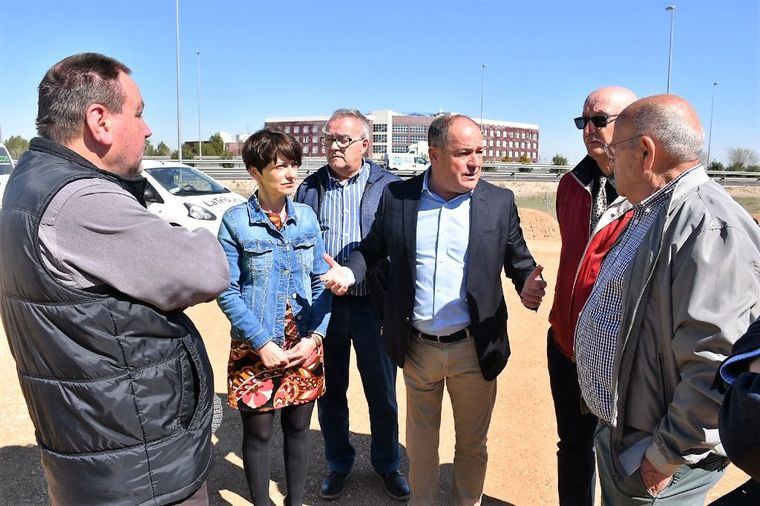 El alcalde destaca que el inmediato desarrollo de nuevo suelo urbano permitirá la construcción de más de un millar de viviendas