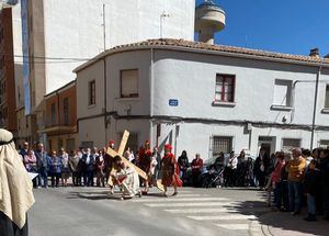 La pasión y muerte de Cristo cobra vida en el impresionante Via Crucis Viviente en San Pablo