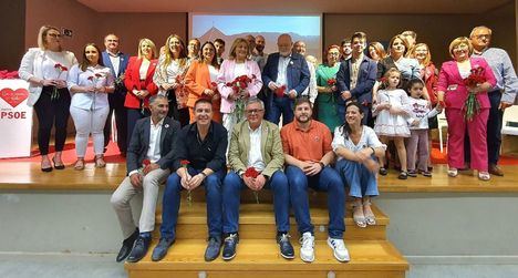 Ramón García presenta su candidatura con 'El corazón en Hellín' y un equipo de ensueño