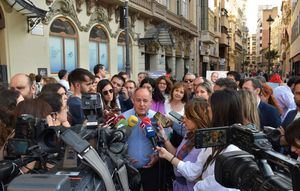 PSOE.- Emilio Sáez presenta su cartel electoral reivindicando 