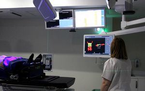 El Servicio de Oncología Radioterápica de Albacete incorpora tecnología de última generación para tratar tumores