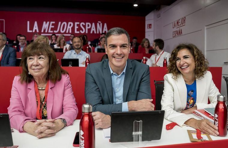 Ferraz valida las listas al Congreso y Senado por C-LM, incluyendo a Tolón y con la ausencia de Page en el Comité