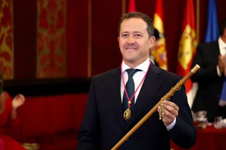 Carlos Velázquez (PP), nuevo alcalde de Toledo con el apoyo de Vox: 'Vengo a serviros con ilusión y trabajo'