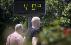 El calor se intensifica este domingo con 27 provincias en aviso amarillo o naranja y máximas de 43ºC por ola de calor 