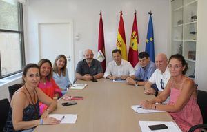 Serrano se compromete a seguir apoyando al pequeño comercio de Albacete mediante el convenio