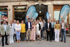 El Ayuntamiento muestra su apoyo al sector cuchillero de Albacete y el compromiso de seguir trabajando de la mano de Aprecu para garantizar su presente y futuro