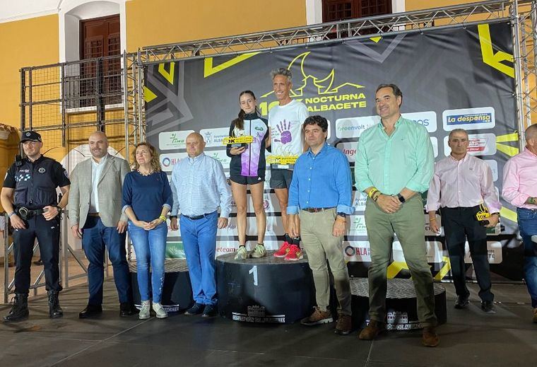 Aferdi y Pérez se ‘pasearon’ por el centro de Albacete en el II 10K Nocturno