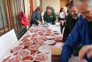 Gran afluencia de público en el I Día del Embutido y Aperitivos Cárnicos de Peñas de San Pedro