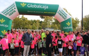 El alcalde de Albacete asiste a la carrera solidaria contra el cáncer organizada por AMAC y garantiza la “escucha activa” del Ayuntamiento