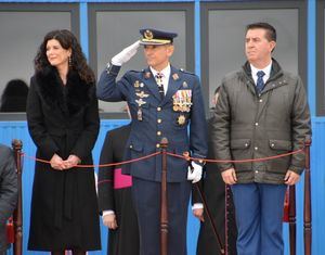 Santi Cabañero participa en la celebración que la Base Aérea de Albacete organiza con motivo de la festividad de la patrona del Ejército del Aire