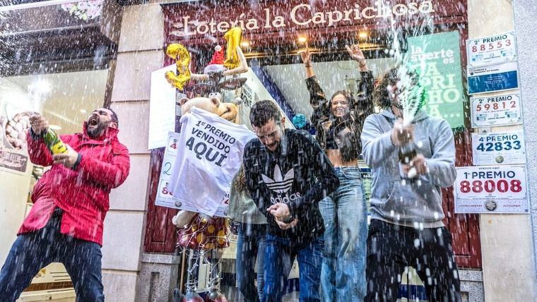 El 94.974, primer premio de la Lotería de 'El Niño', riega siete localidades de Castilla-La Mancha
