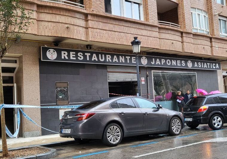 Sucesos.- Siete afectados por inhalación de humo, incluidos tres menores, por el incendio en un restaurante de Albacete