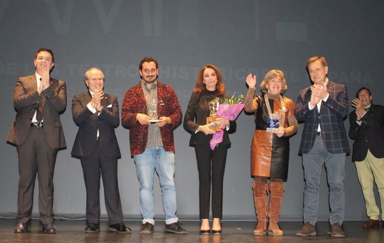 Manuel Serrano asiste a la gala anual de Amithe, “un gran día para Albacete, para nuestro Teatro Circo y para la proyección y la promoción de la cultura”