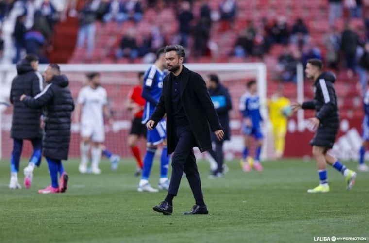 1-2.-El Albacete Balompié se queda al borde de los puestos de descenso a Primera RFEF al perder ante el Oviedo