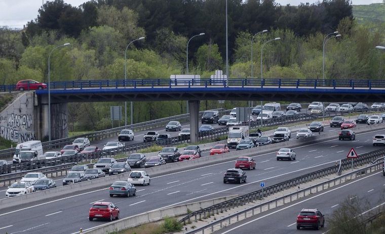 La operación retorno de Semana Santa causa retenciones en la A-1, A-2, A-3, A-4, A-5, A-6 y A-42 destino Madrid