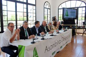 El alcalde, en la asamblea de Asaja: “Expovicaman es un reflejo del peso del sector primario en la economía de Albacete”