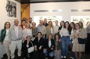 Rodríguez de Vera invita a visitar la exposición ‘El artesano y su taller’ compuesta por 70 obras creadas por José Expósito, José Giraldo, Juan Antonio Martínez y Manuel Fernández Panadés