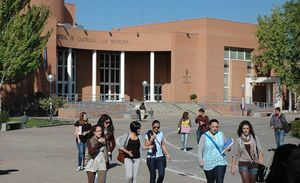 La UCLM mantendrá un año más la congelación de precios en sus grados y máster