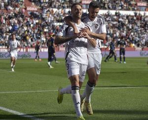 (2-1).-El Albacete pone fin a su mala racha con un sufrido y merecido triunfo ante el Tenerife