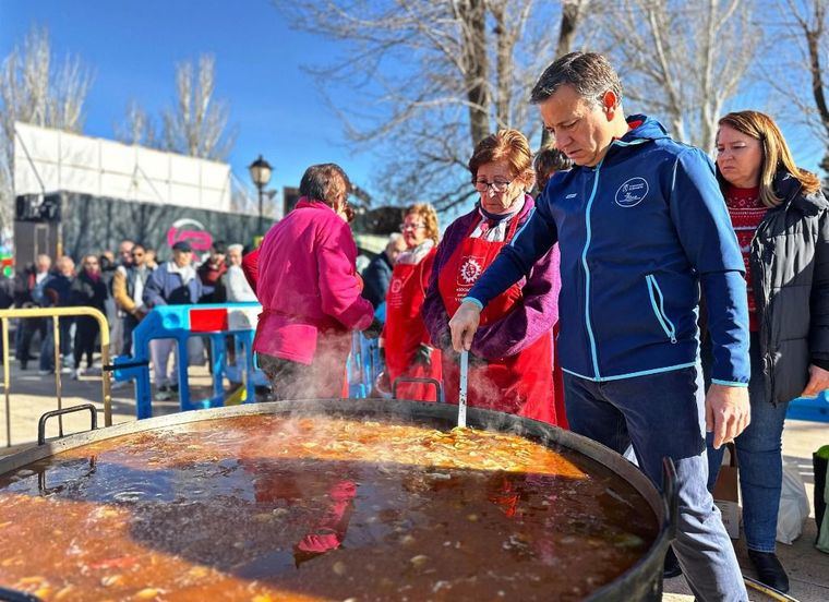 La pedanía albaceteña de Aguas Nuevas celebra su tradicional 'gazpachada popular' en honor a San Antón