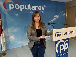 Tania Andicoberry exige a Page “menos titulares de Prensa y más gestión para solucionar los problemas de la Sanidad pública”