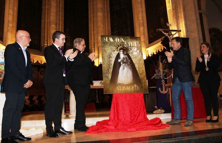 El cartel anunciador de la Semana Santa de Albacete 2025, está protagonizado por la imagen de Nuestra Señora de la Soledad
