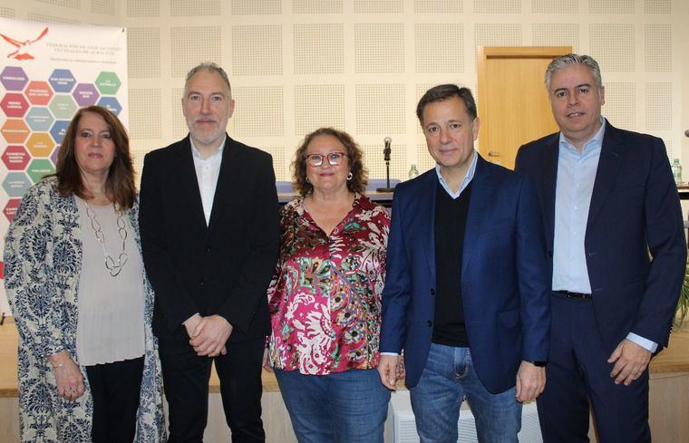 Carmen Sánchez Soro se convierte en la primera mujer al frente de la Federación de Asociaciones de Vecinos de Albacete