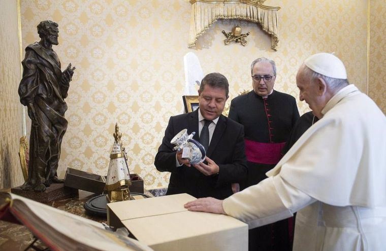García-Page transmite su pesar por el fallecimiento del Papa Francisco: 'Ha protagonizado una etapa histórica'