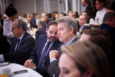 Feijóo, sobre Núñez, dice que quiere 'ser alcalde de C-LM' y lamenta que no pudiera en 2023