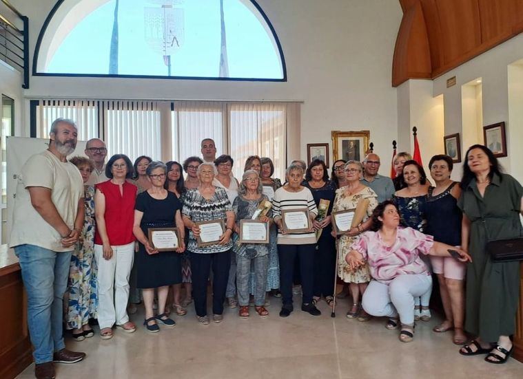 Ontur homenajea a las primeras trabajadoras en la década de 1990 del SAD del Consorcio provincial de Servicios Sociales