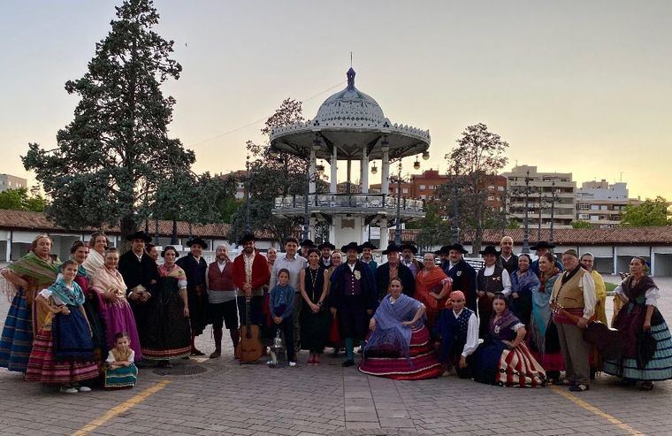 El Grupo de Folklore Abuela Santa Ana rinde homenaje a las seguidillas en el Verano Cultural de Albacete