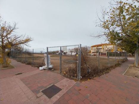 El Ayuntamiento de Albacete cede a la entidad local menor de Aguas Nuevas un solar municipal de 5.500 metros cuadrados para construir una residencia de mayores