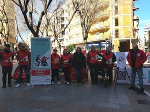 Llanos Navarro agradece a ‘En Bici Sin Edad’ su propuesta de integración social con triciclos adaptados “que hacen posible el derecho a sentir el viento en la cara”