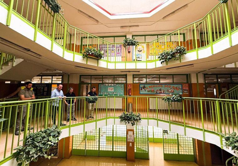El alcalde asegura que el Ayuntamiento de Albacete seguirá trabajando por el mantenimiento de los colegios públicos