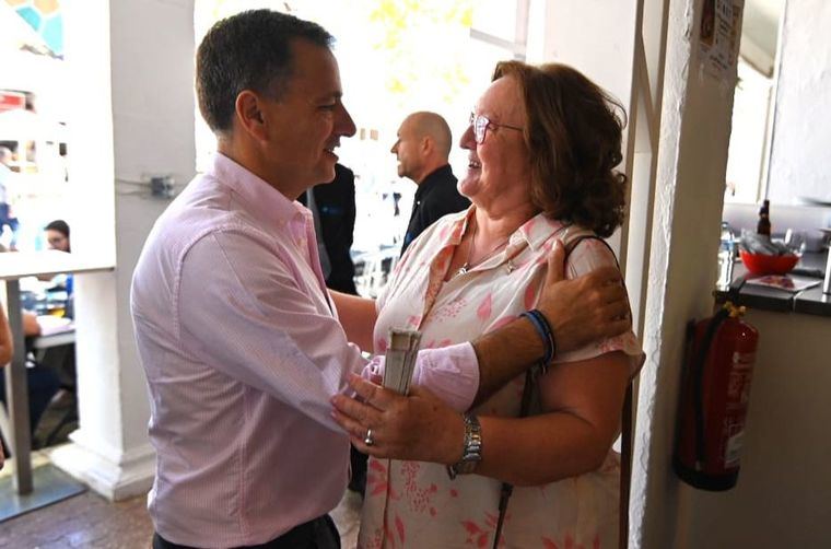 Manuel Serrano agradece a la Fava y a las asociaciones vecinales de Albacete su importante contribución al engrandecimiento de nuestra Feria y a la mejora de la ciudad