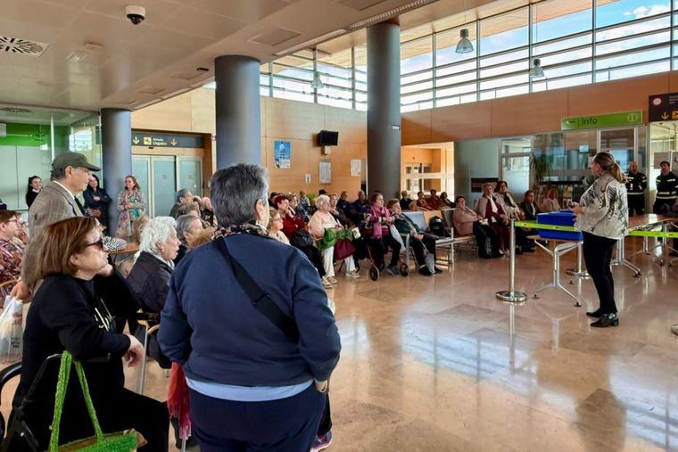 La FAVA ve con muy buenos ojos los cara a cara del alcalde con los vecinos y vecinas, pero “no ve la luz al final del túnel”
