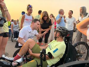 El Gobierno regional respalda al equipo 'Desafío Inmortales', ejemplo de inclusión y superación a través del deporte
 