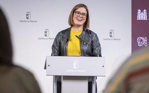 Esther Padilla reivindica el liderazgo de Page tras ser designada Tolón ministra: 