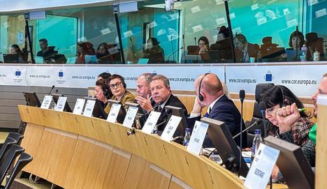 García-Page urge a afrontar el relevo generacional en el campo como “una cuestión de Estado” que “va más allá de fronteras ideológicas”