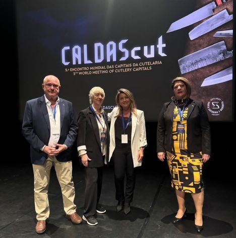 Rodríguez de Vera afirma en el Encuentro de Ciudades Cuchilleras que “debemos trabajar juntos para defender el sector y darle proyección internacional”