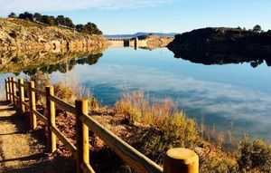 Buscan a un joven de 23 años en el pantano de Almansa desaparecido tras pedir ayuda en el agua