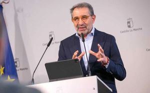 Fernández Sanz destaca la importancia de mejorar las condiciones laborales de los sanitarios en Castilla-La Mancha