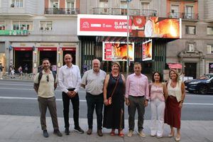 La cuchillería de Albacete se exhibe en pantallas digitales en Madrid, resaltando su importancia económica y cultural