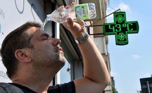 El Ayuntamiento pide precaución ante la ola de calor y aplica medidas preventivas para los trabajadores de limpieza viaria, recogida de residuos sólidos y zonas verdes